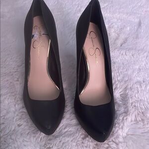 Jessica Simpson Black Heels Sleek Design